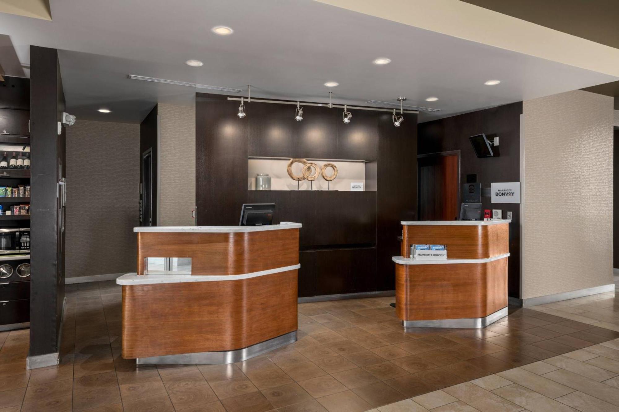 Courtyard By Marriott San Diego Oceanside Ngoại thất bức ảnh