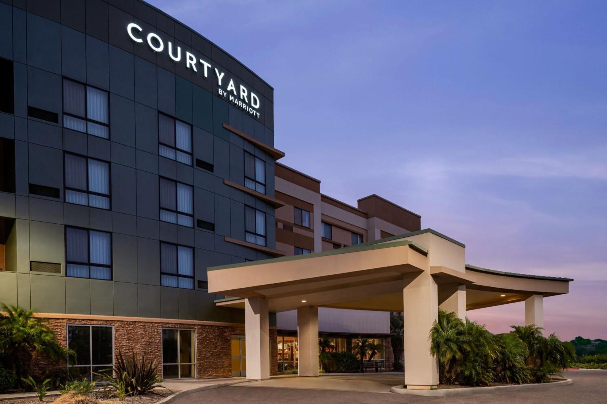 Courtyard By Marriott San Diego Oceanside Ngoại thất bức ảnh