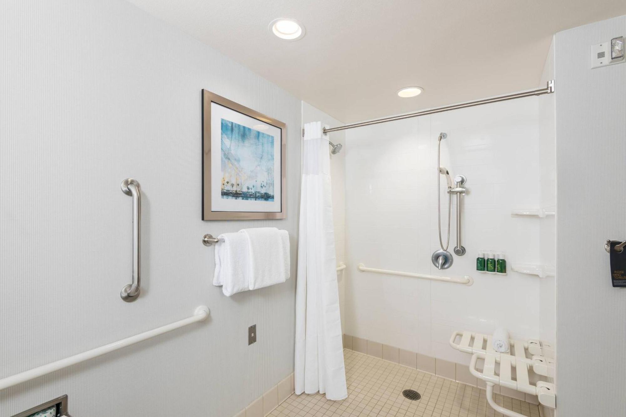 Courtyard By Marriott San Diego Oceanside Ngoại thất bức ảnh