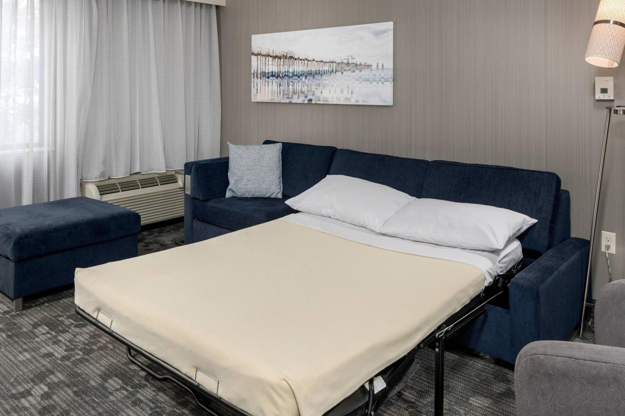 Courtyard By Marriott San Diego Oceanside Ngoại thất bức ảnh