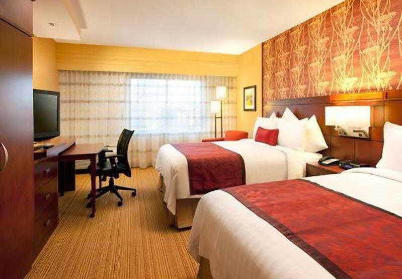 Courtyard By Marriott San Diego Oceanside Ngoại thất bức ảnh